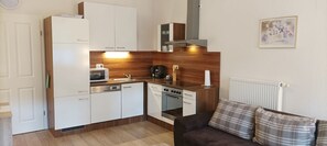 Comfort Apartment, Balcony | Private kitchen