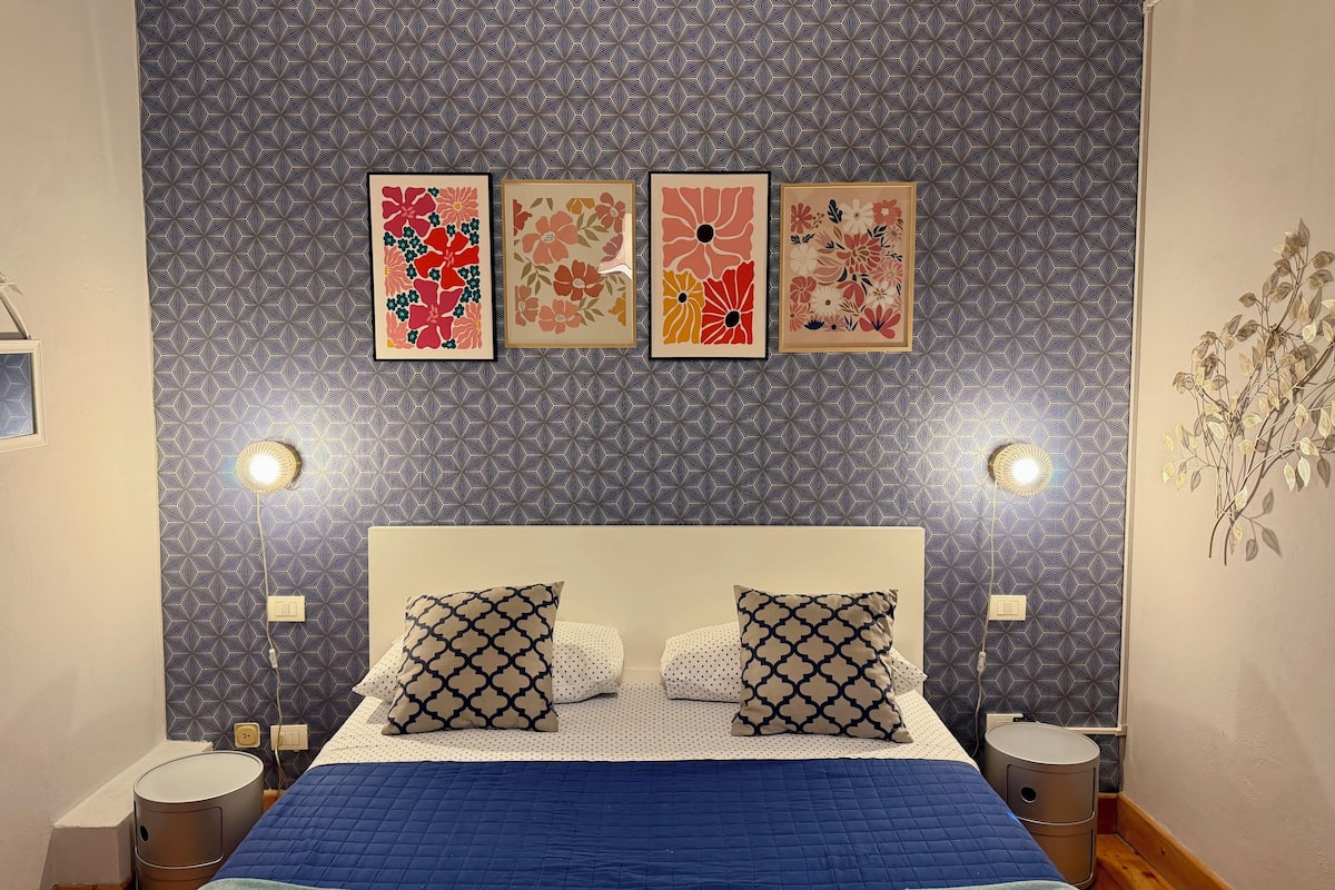 Basic Room, 1 Bedroom, Ensuite | Premium bedding, minibar, desk, free WiFi