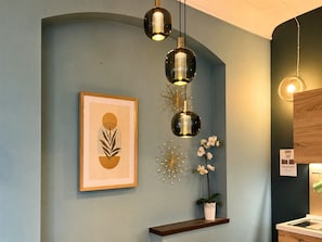 Deluxe-Apartment, 1 Schlafzimmer, Kochnische | Wohnbereich