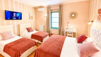 Deluxe-Vierbettzimmer, 1 Schlafzimmer, eigenes Bad