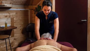 Espace de soins pour les couples, sauna, bain à remous, hammam, hammam