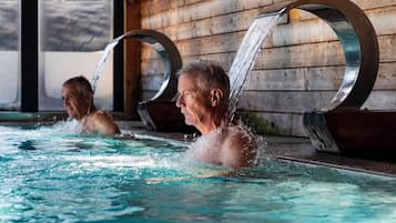 Espace de soins pour les couples, sauna, bain Ă remous, hammam, hammam