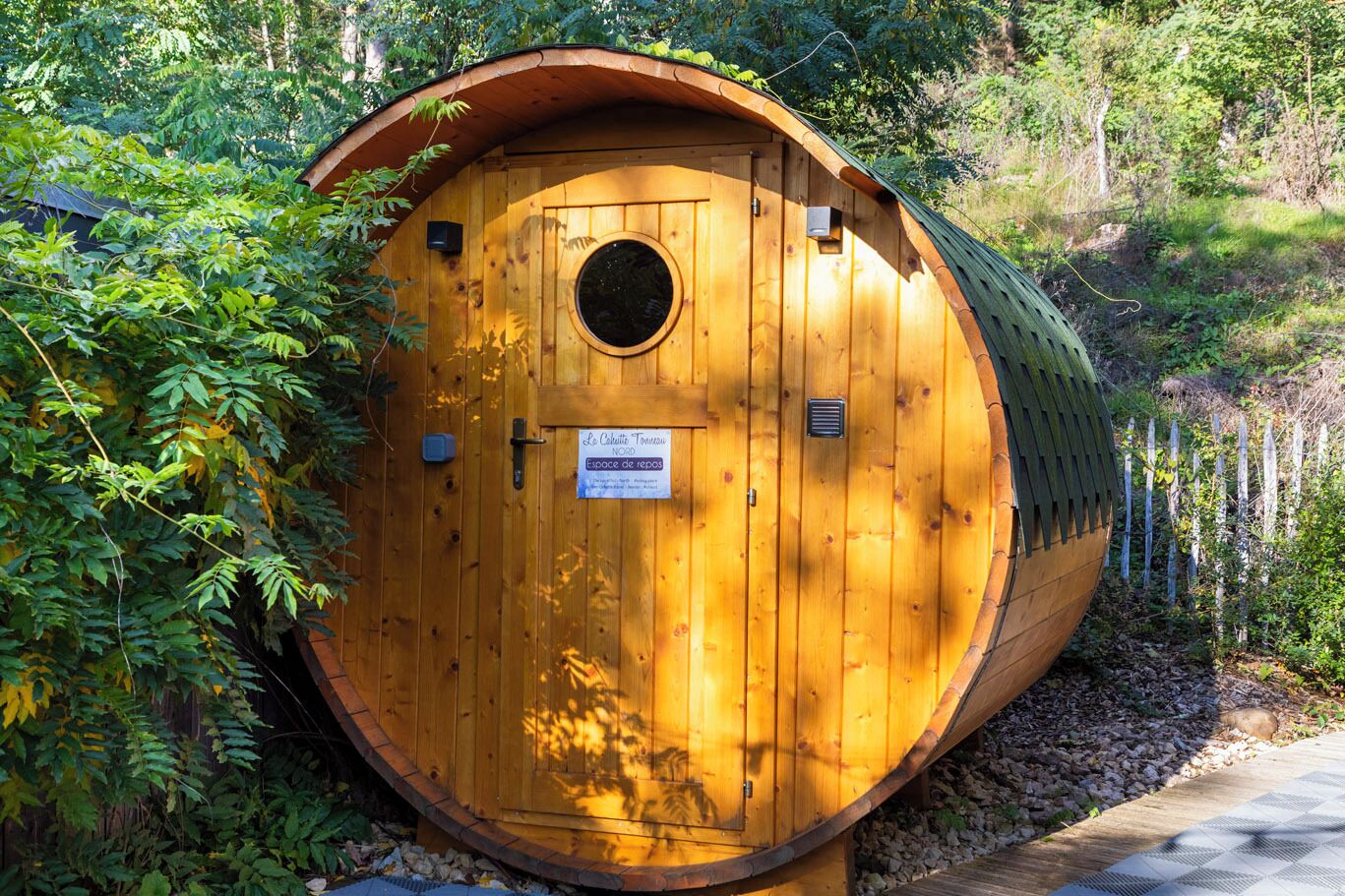 Parihoitohuone(ita), sauna, poreallas, höyrysauna, turkkilainen sauna