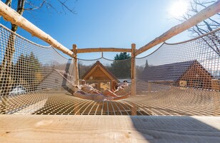 Salas para tratamentos a dois, sauna seca, banheira de hidromassagem