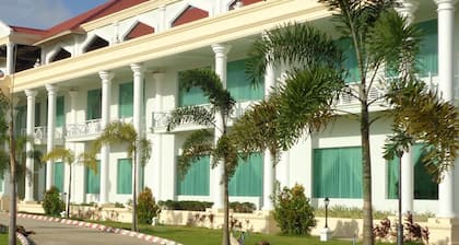 Apex Hotel