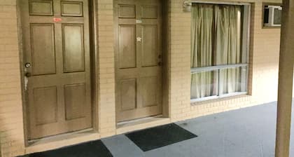 Beverly Hills Motel