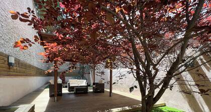 Home To Home Barcelona