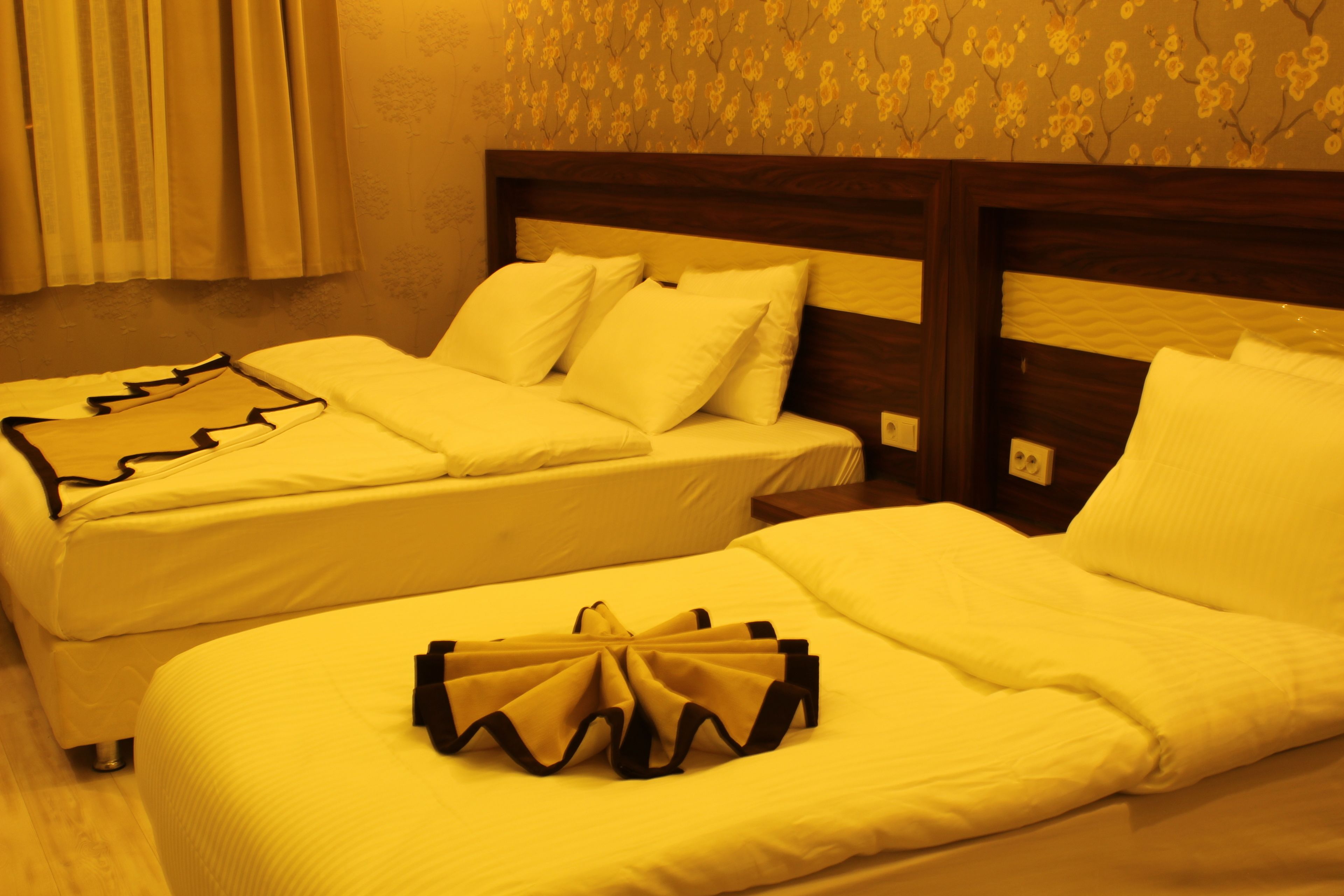 deluxe quadruple room | 1 bedroom, minibar, in-room safe, desk