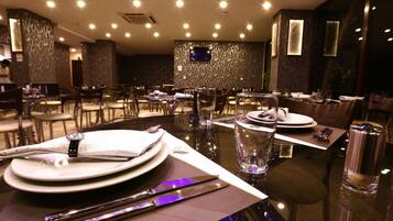 Se sirven desayunos, almuerzos y cenas