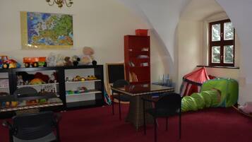 Children’s play area – indoor