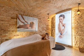 Tratamientos corporales, masajes con piedras calientes