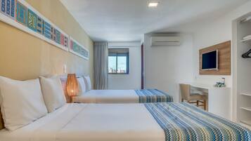 Quarto família | Frigobar, cofres nos quartos, escrivaninha, Wi-Fi de cortesia