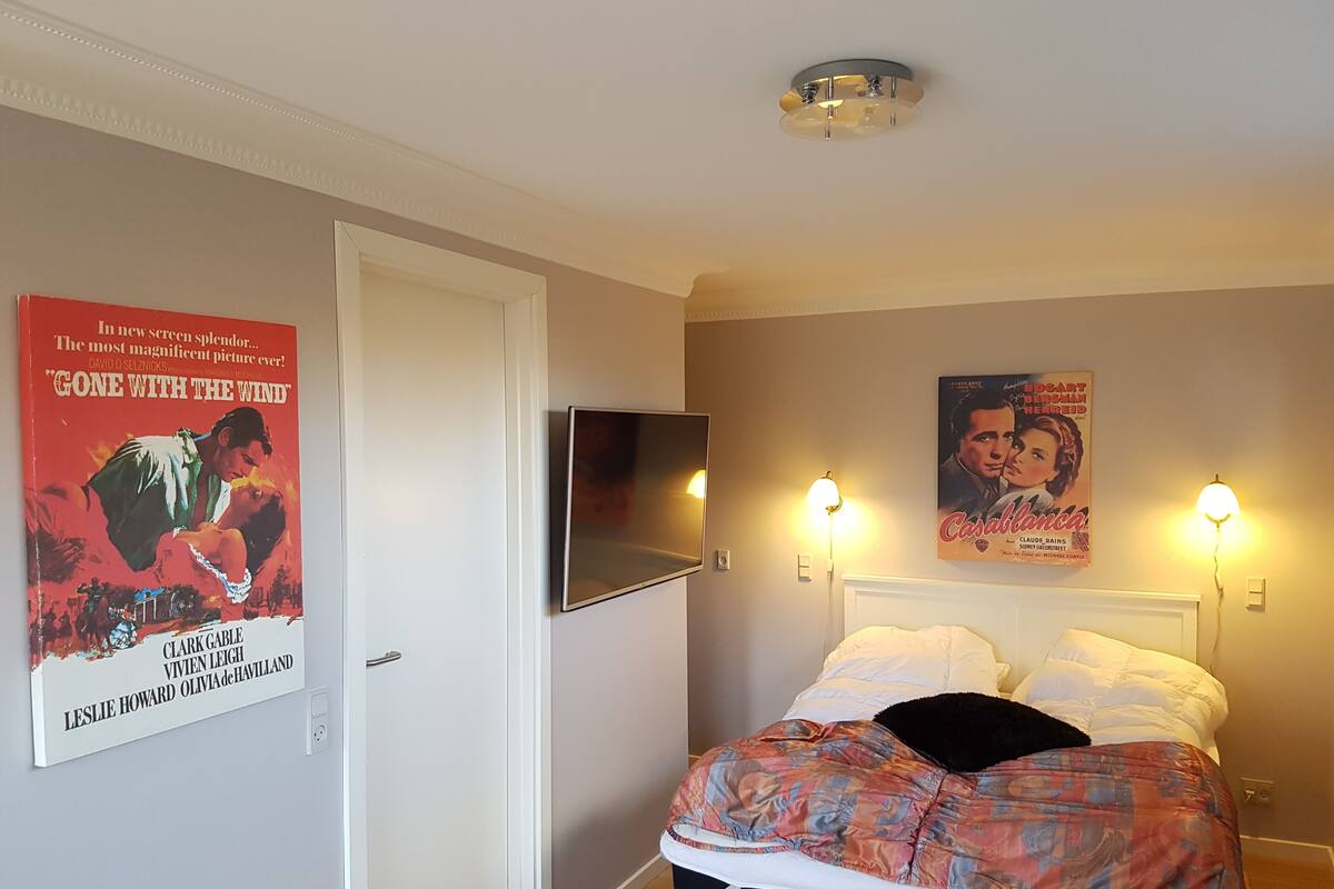 Cabin | WiFi (free), bed sheets