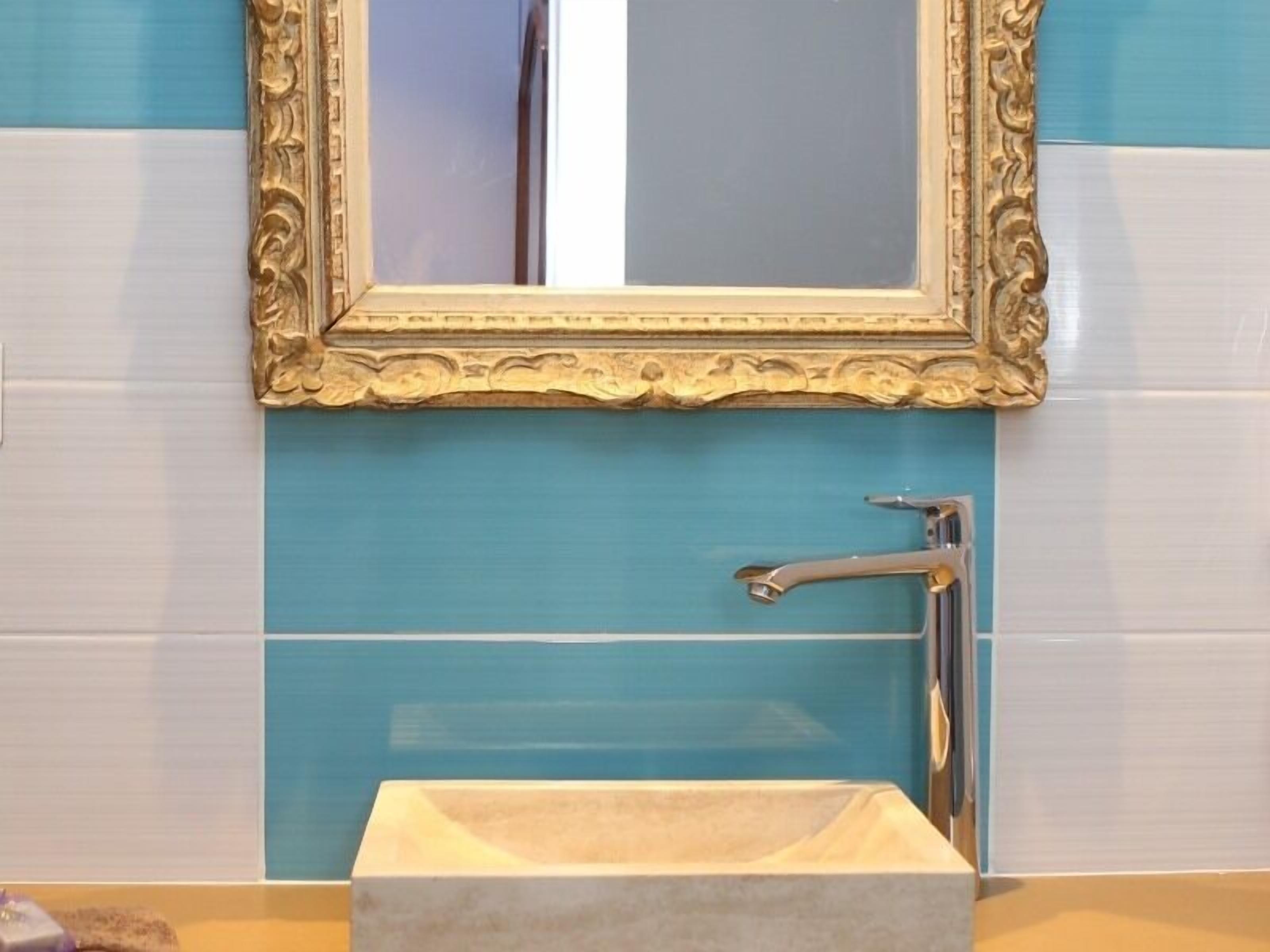 ห้องคอมฟอร์ทดับเบิล, ห้องน้ำในตัว (LAPIS LAZULIS) | ห้องน้ำ | ของใช้ในห้องน้ำฟรี, ยาสระผม