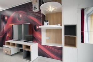 Double Room (Future) | Living area | Flat-screen TV