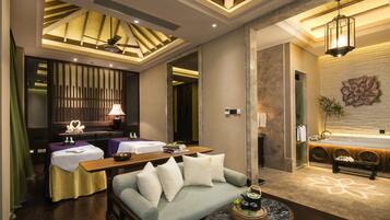 Couples treatment room(s), hot tub, body treatments, aromatherapy