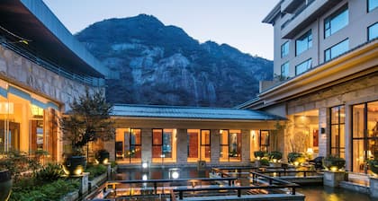 Hilton Sanqingshan Resort
