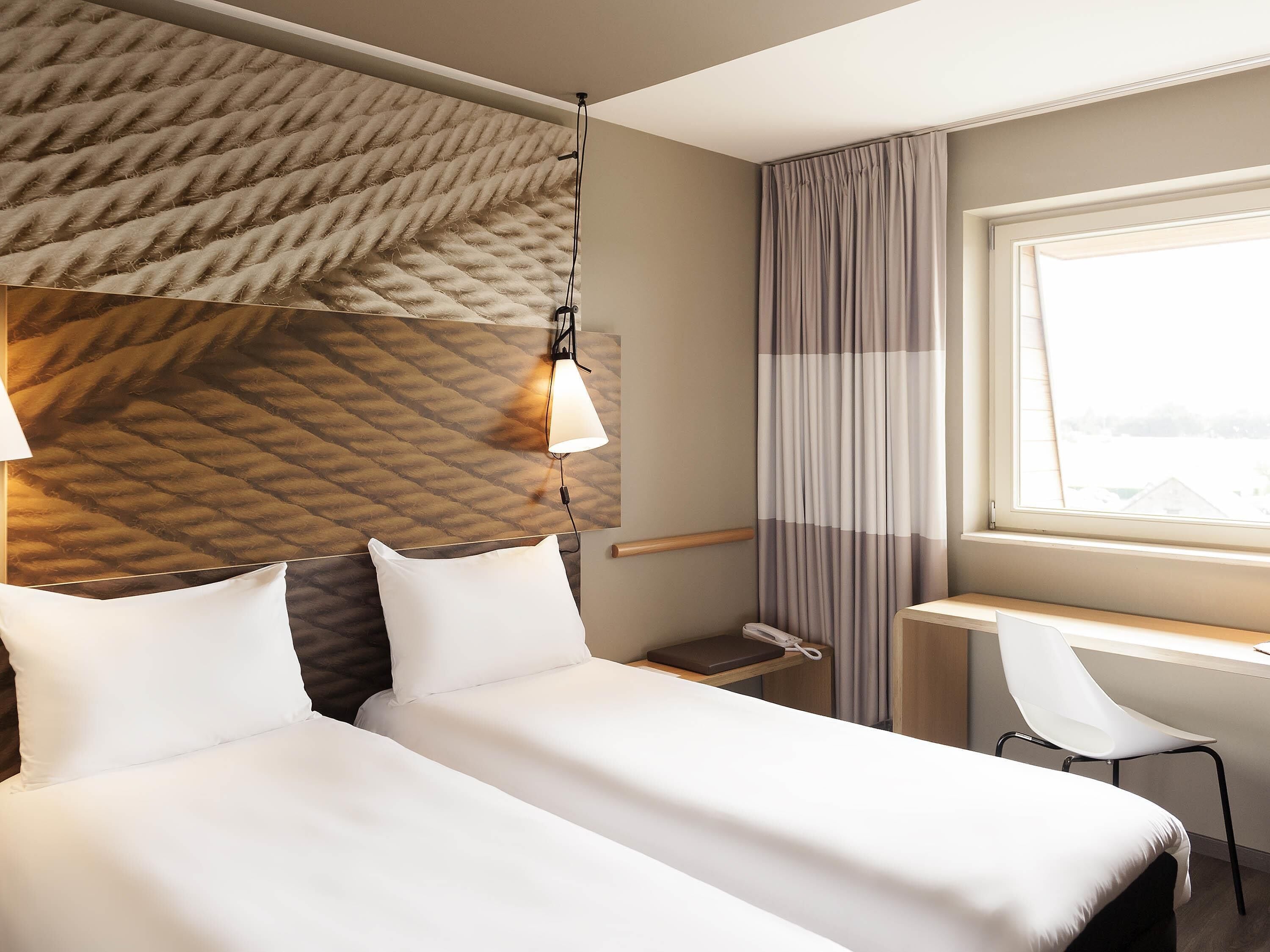 Dobbeltrom – standard, 1 dobbeltseng eller 2 enkeltsenger | Skrivebord, lydisolert, strykejern/-brett og barnesenger (inkludert)