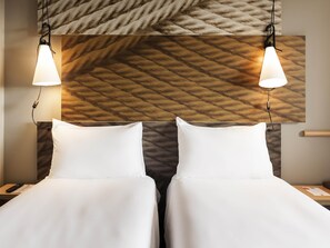 스탠다드 더블룸, 더블침대 1개 또는 싱글침대 2개 | 책상, 방음 설비, 다리미/다리미판, 무료 유아용 침대