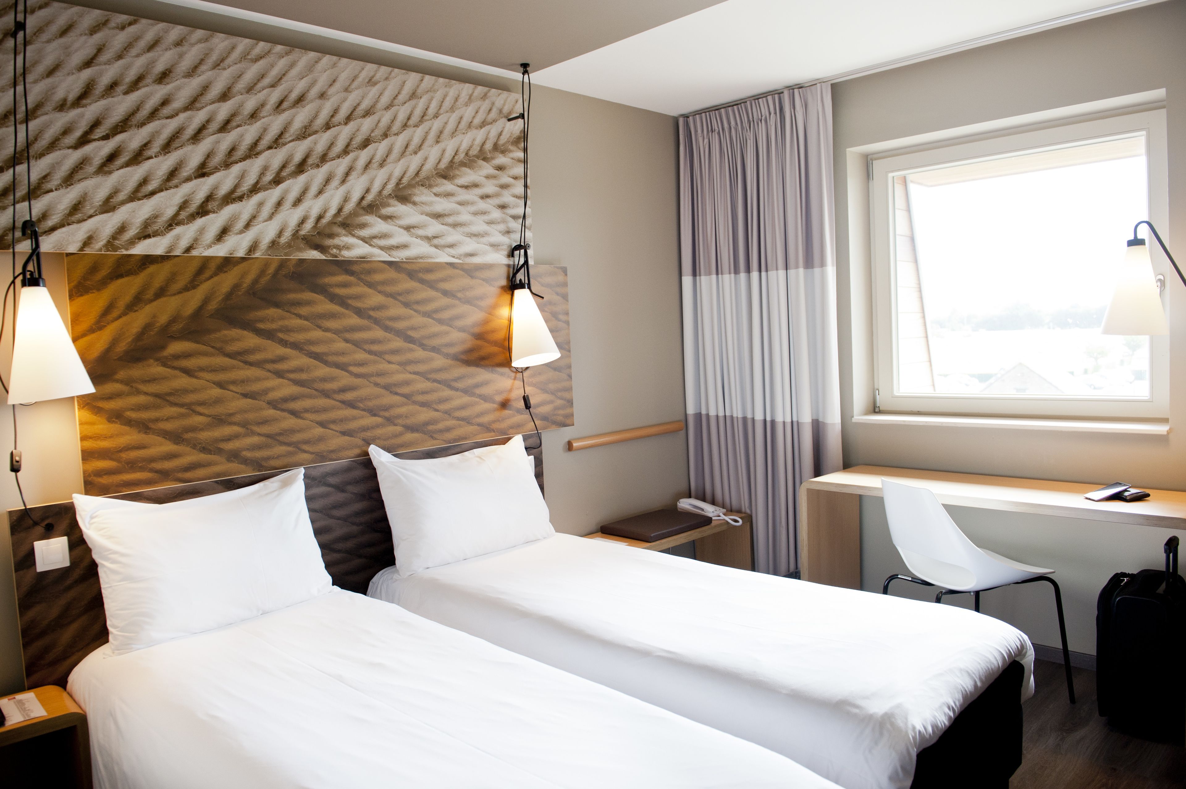 standard double room, 1 double or 2 single beds | desk, soundproofing, iron/ironing board, free cots/infant beds