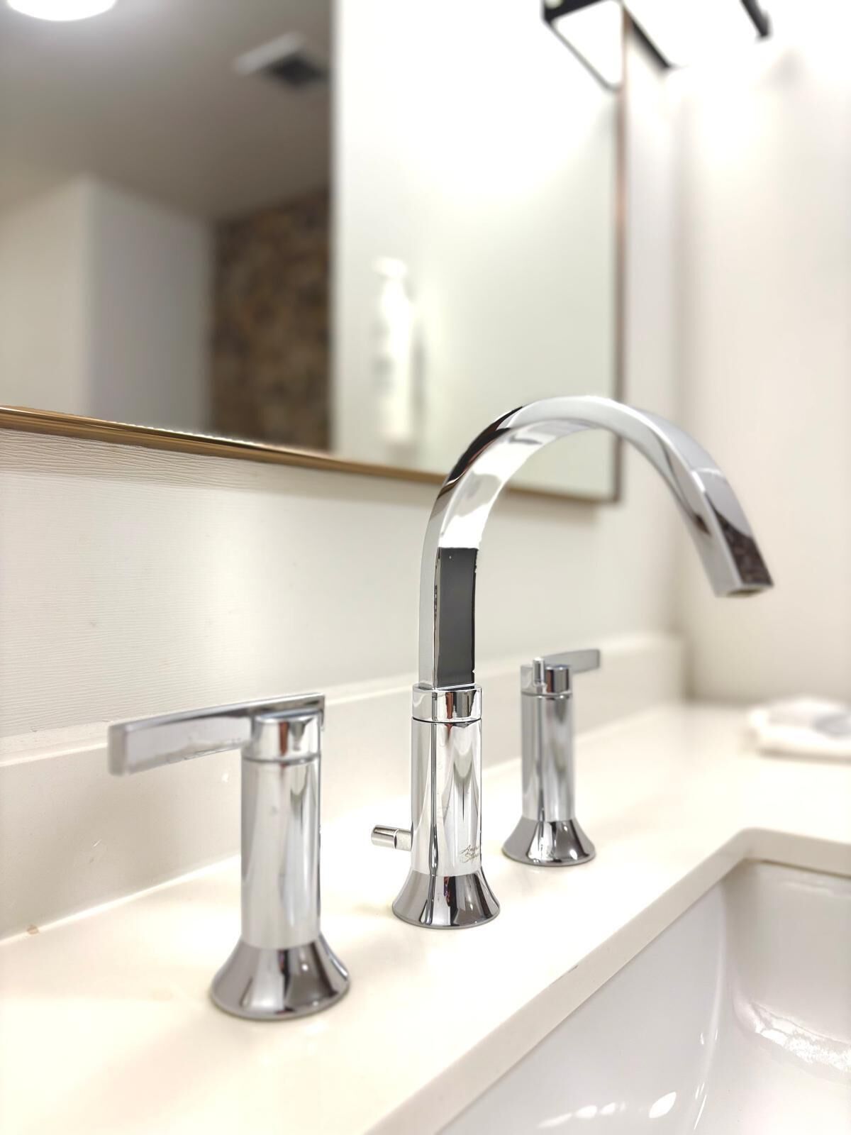 free toiletries, towels