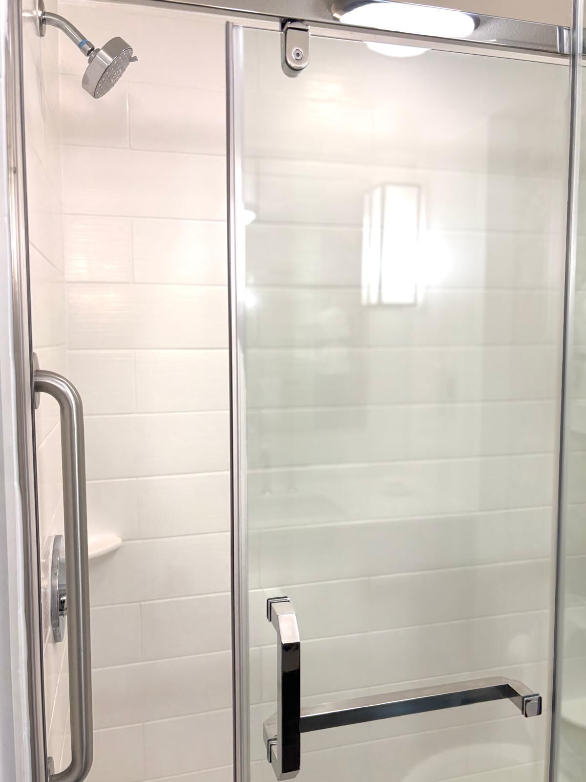 free toiletries, towels