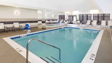 Indoor pool, pool loungers