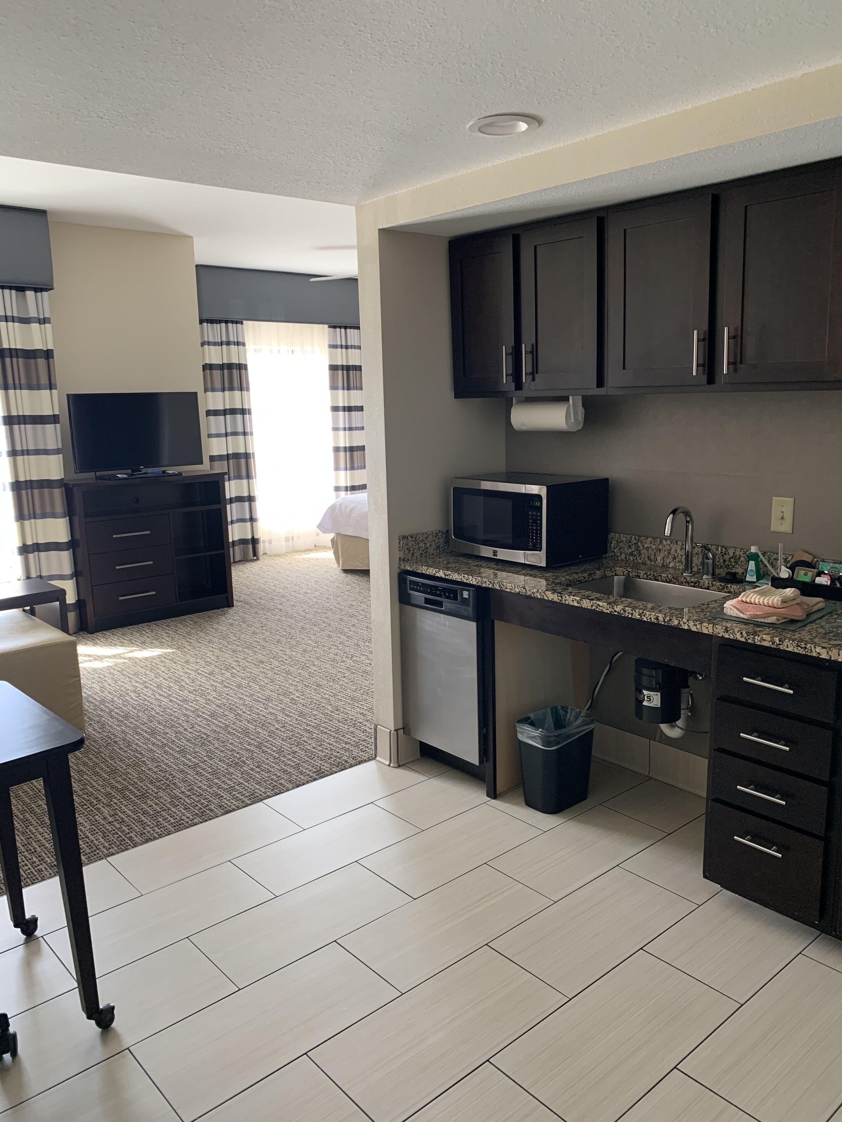 studio, 1 king bed, accessible, non smoking (roll in shower) | private kitchenette | fridge, microwave, dishwasher, coffee/tea maker