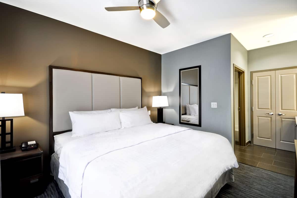 In-room safe, blackout curtains, free cots/infant beds, rollaway beds