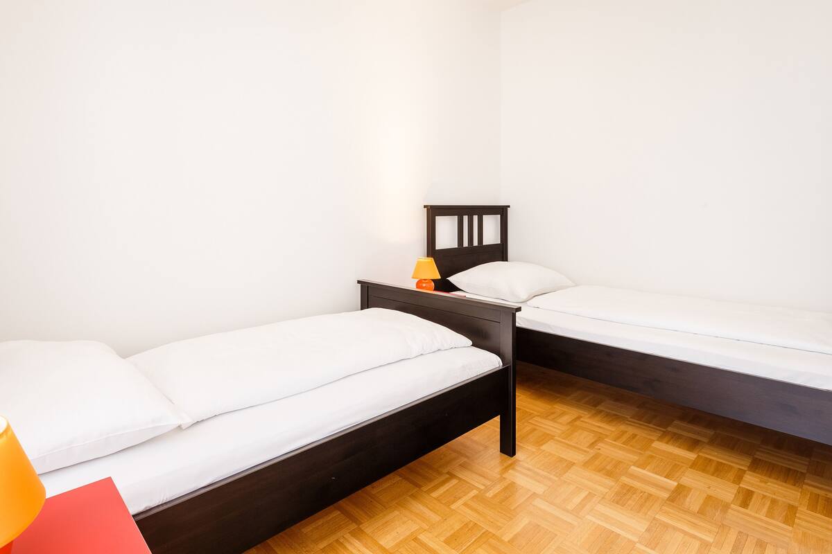 Premium Apartment, 3 Bedrooms (Top 10, incl cleaning fee )