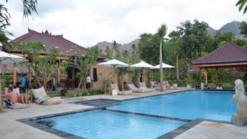 Outdoor pool, sun loungers