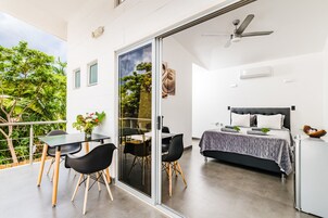 Televisión LCD 43 pulgadas con canales de televisión por cable