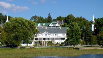 Bagian depan properti