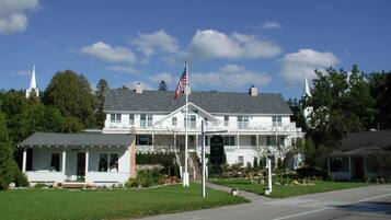 Bagian depan properti