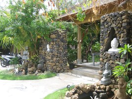 Entrada al alojamiento