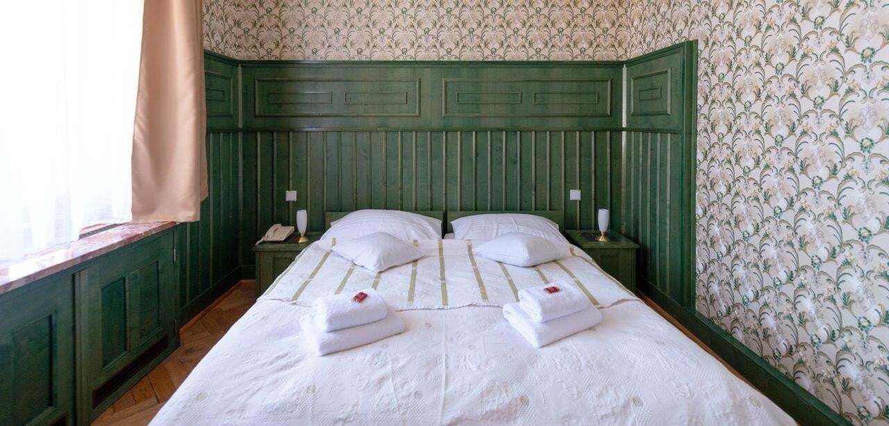 Junior-Suite, 1 Schlafzimmer, Kühlschrank, Stadtblick | Zimmersafe, Schreibtisch, Verdunkelungsvorhänge, kostenloses WLAN