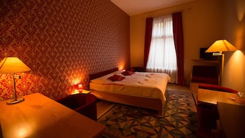 In-room safe, desk, blackout curtains, free WiFi