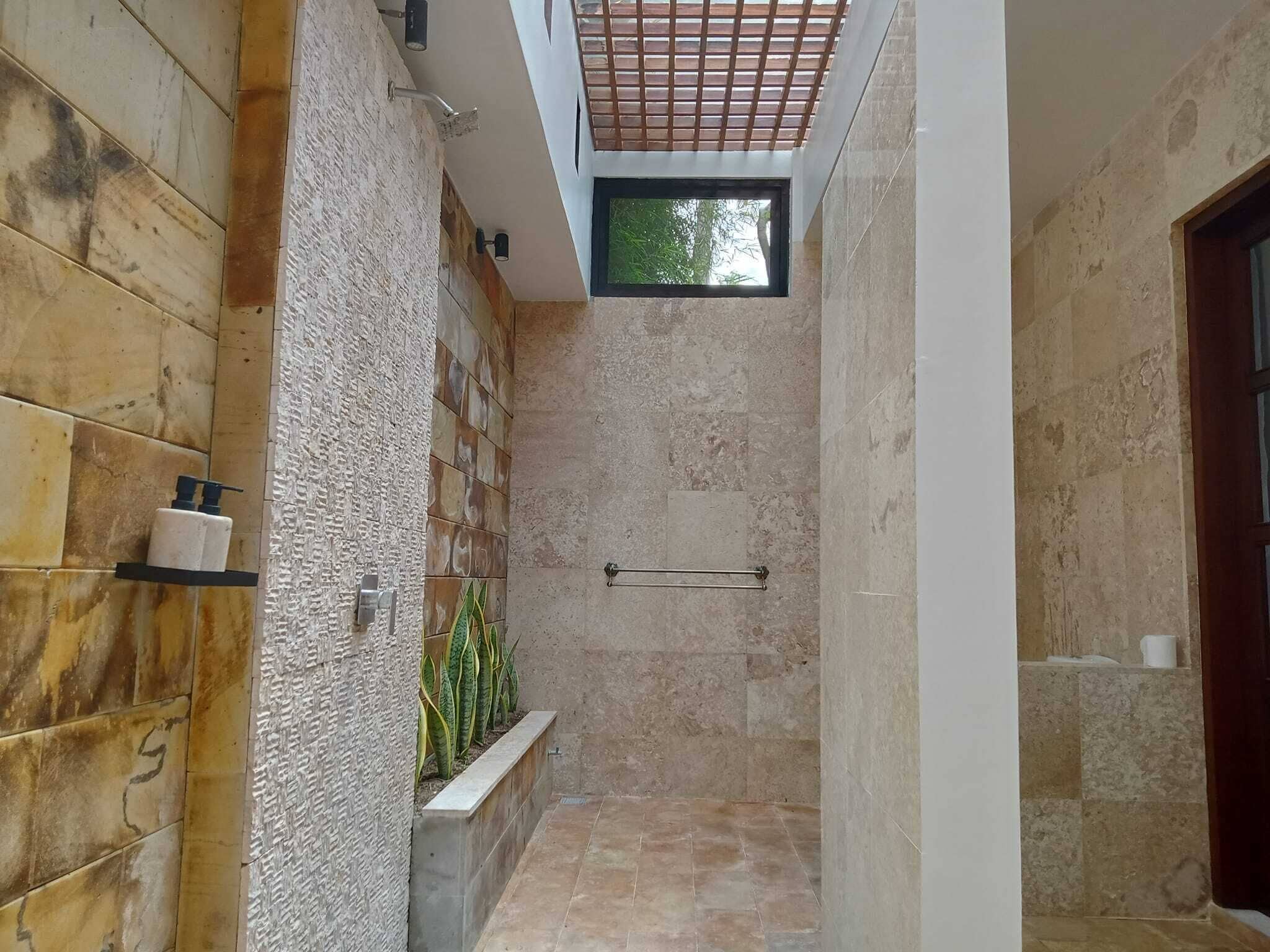 Villa, 2 slaapkamers, privézwembad | Badkamer | Een douche, gratis toiletartikelen, handdoeken