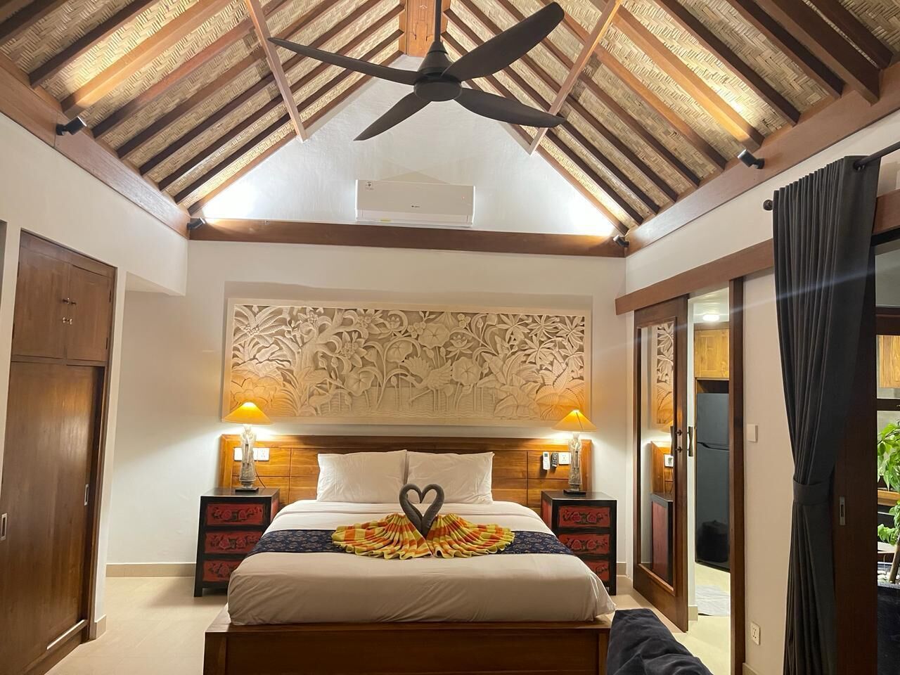 suite king, sea view | minibar, in-room safe, cots/infant beds, rollaway beds