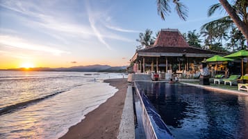 Udendørs pool, liggestole