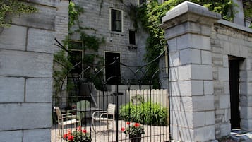 Entrada de la propiedad