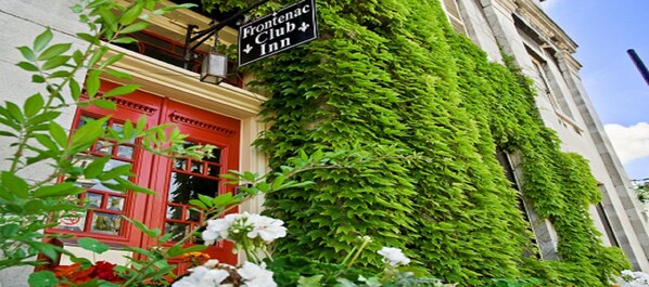 Exterior - Frontenac Club Inn (Kingston)