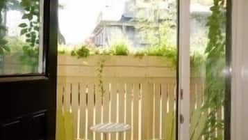 Værelse - 1 kingsize-seng | Terrasse/gårdhave