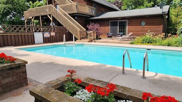 Piscina externa sazonal