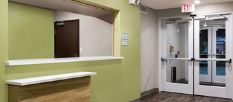 WoodSpring Suites Chicago Romeoville