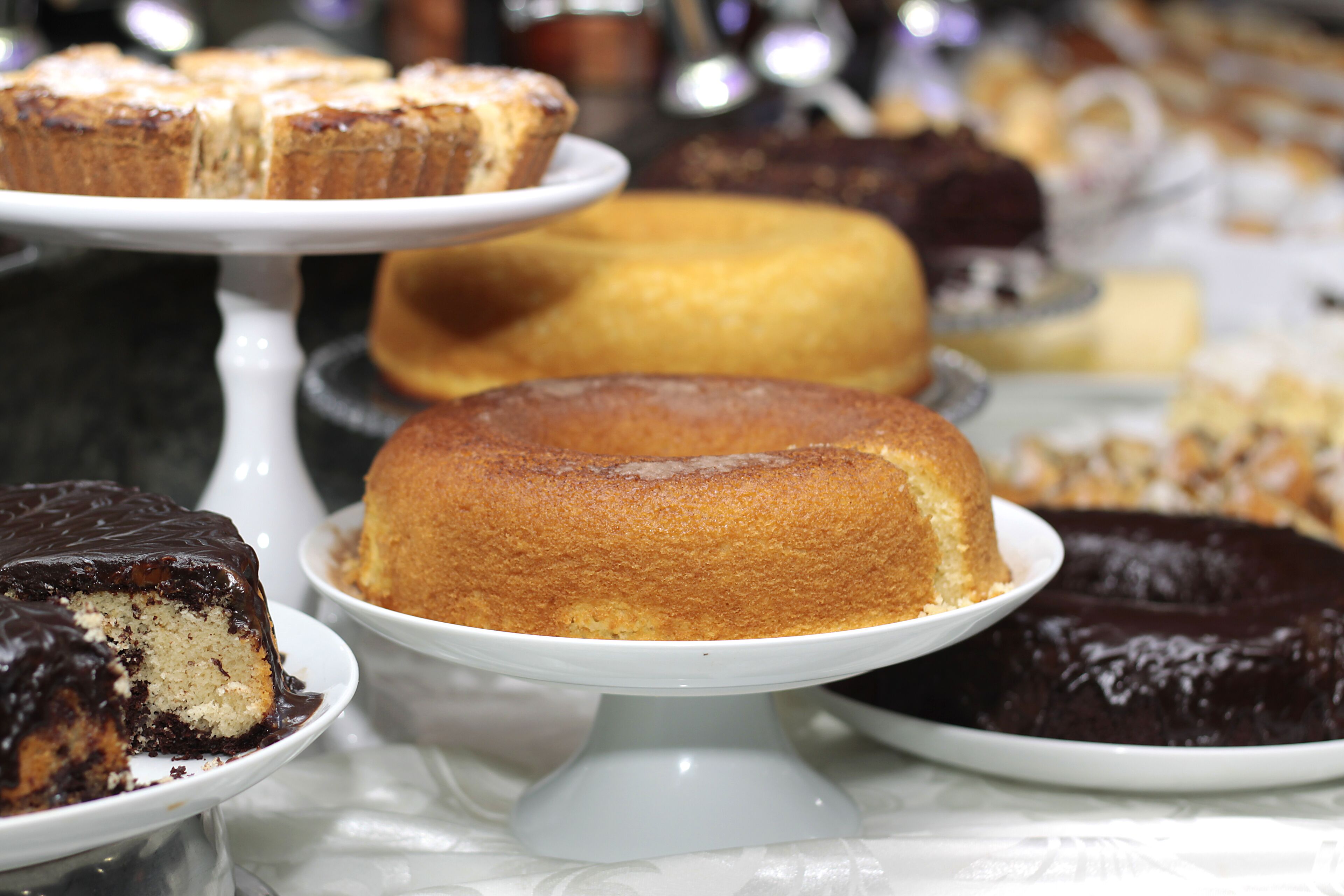 free daily cooked-to-order breakfast