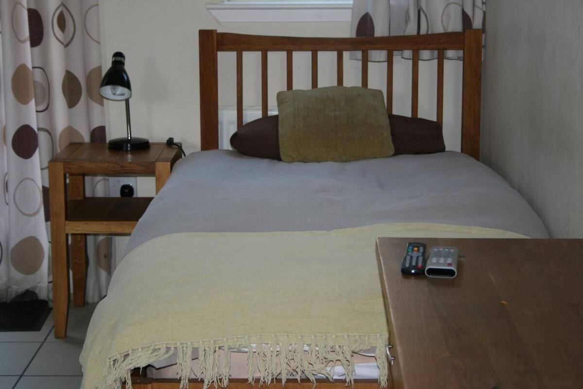 Standard Double Room, Ensuite | 1 bedroom, premium bedding, free cots/infant beds, free rollaway beds