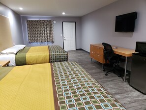 Quarto casal luxo, várias camas | Wi-Fi de cortesia, roupa de cama
