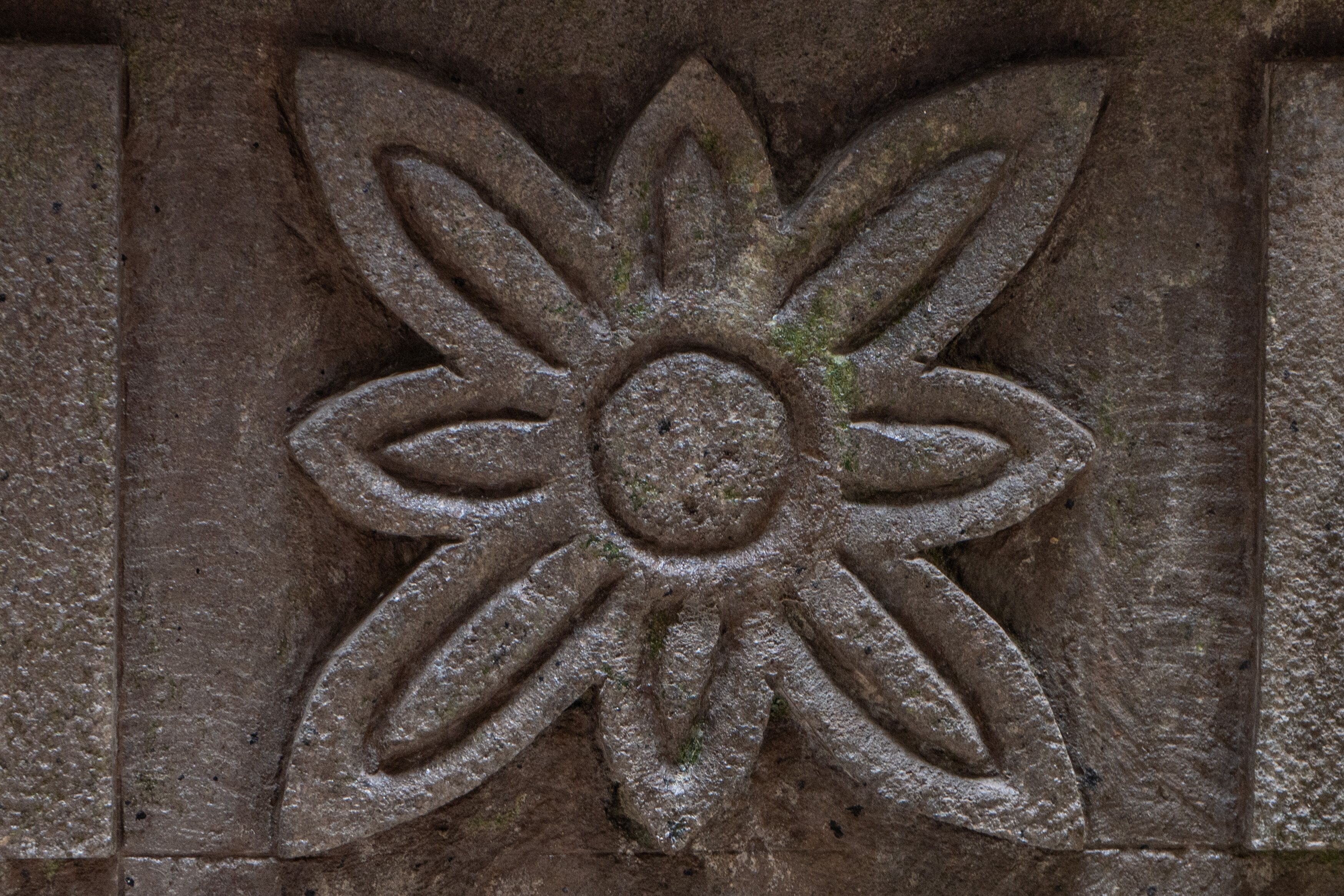 40-inch smart tv with satellite channels, tv