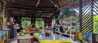Palmento Grove Eco Cultural & Fishing Lodge